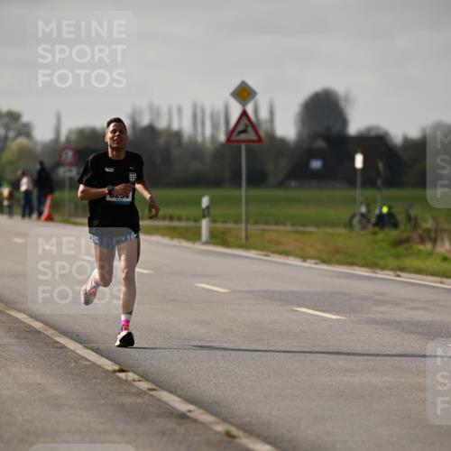 12.04.2026 - 45. Internationalen Wilhelmsburger Insellauf Dr. Thomas Lammeyer http://msf.ph/oto/9438064 12.04.2026 09:46:13 Laufen  meine-sportfotos.de