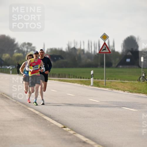 12.04.2026 - 45. Internationalen Wilhelmsburger Insellauf Dr. Thomas Lammeyer http://msf.ph/oto/9438123 12.04.2026 09:47:20 Laufen 2408 meine-sportfotos.de