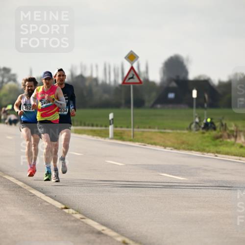 12.04.2026 - 45. Internationalen Wilhelmsburger Insellauf Dr. Thomas Lammeyer http://msf.ph/oto/9438132 12.04.2026 09:47:22 Laufen 352, 240, 1034 meine-sportfotos.de