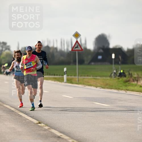 12.04.2026 - 45. Internationalen Wilhelmsburger Insellauf Dr. Thomas Lammeyer http://msf.ph/oto/9438133 12.04.2026 09:47:22 Laufen 352, 2408 meine-sportfotos.de