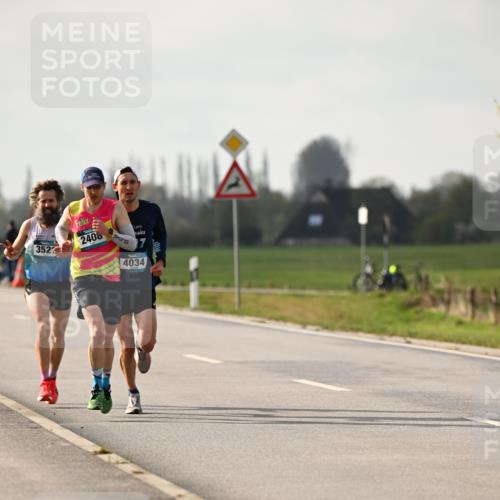 12.04.2026 - 45. Internationalen Wilhelmsburger Insellauf Dr. Thomas Lammeyer http://msf.ph/oto/9438137 12.04.2026 09:47:23 Laufen 352, 2408, 4034 meine-sportfotos.de