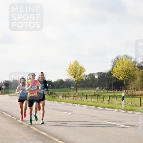 12.04.2026 - 45. Internationalen Wilhelmsburger Insellauf Dr. Thomas Lammeyer http://msf.ph/oto/9438149 12.04.2026 09:47:25 Laufen 2, 3521, 2408, 17, 034 meine-sportfotos.de