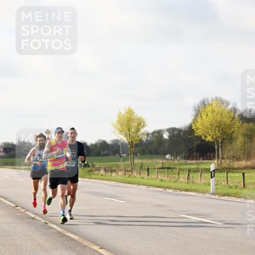 12.04.2026 - 45. Internationalen Wilhelmsburger Insellauf Dr. Thomas Lammeyer http://msf.ph/oto/9438150 12.04.2026 09:47:25 Laufen 35, 2408, 4034 meine-sportfotos.de