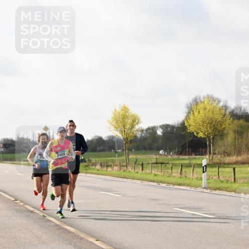 12.04.2026 - 45. Internationalen Wilhelmsburger Insellauf Dr. Thomas Lammeyer http://msf.ph/oto/9438151 12.04.2026 09:47:25 Laufen 352, 2408 meine-sportfotos.de
