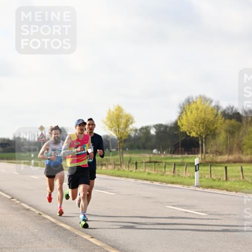12.04.2026 - 45. Internationalen Wilhelmsburger Insellauf Dr. Thomas Lammeyer http://msf.ph/oto/9438155 12.04.2026 09:47:26 Laufen 3521, 8, 34 meine-sportfotos.de