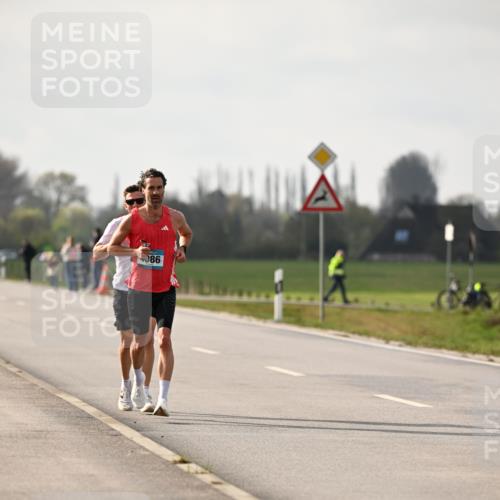 12.04.2026 - 45. Internationalen Wilhelmsburger Insellauf Dr. Thomas Lammeyer http://msf.ph/oto/9438193 12.04.2026 09:48:28 Laufen 086 meine-sportfotos.de