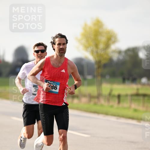 12.04.2026 - 45. Internationalen Wilhelmsburger Insellauf Dr. Thomas Lammeyer http://msf.ph/oto/9438219 12.04.2026 09:48:31 Laufen 3, 86 meine-sportfotos.de