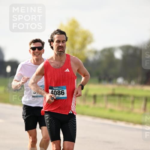 12.04.2026 - 45. Internationalen Wilhelmsburger Insellauf Dr. Thomas Lammeyer http://msf.ph/oto/9438222 12.04.2026 09:48:32 Laufen 4086 meine-sportfotos.de