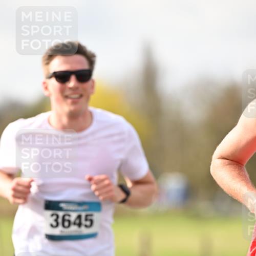 12.04.2026 - 45. Internationalen Wilhelmsburger Insellauf Dr. Thomas Lammeyer http://msf.ph/oto/9438233 12.04.2026 09:48:34 Laufen 3645 meine-sportfotos.de
