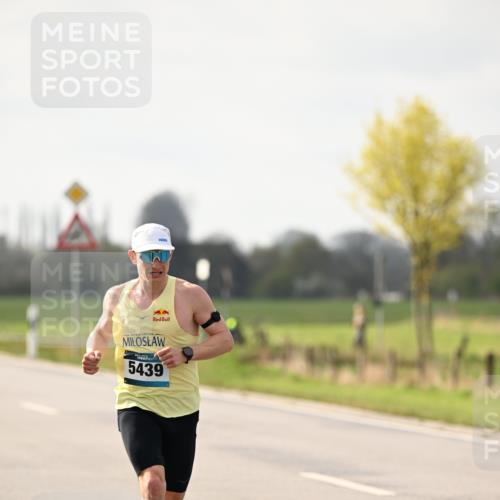 12.04.2026 - 45. Internationalen Wilhelmsburger Insellauf Dr. Thomas Lammeyer http://msf.ph/oto/9438251 12.04.2026 09:48:56 Laufen 3, 0, 5439 meine-sportfotos.de