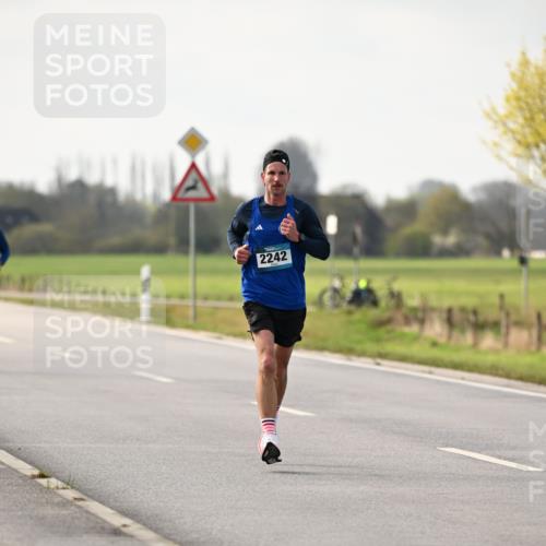 12.04.2026 - 45. Internationalen Wilhelmsburger Insellauf Dr. Thomas Lammeyer http://msf.ph/oto/9438323 12.04.2026 09:50:09 Laufen 2242 meine-sportfotos.de