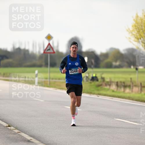 12.04.2026 - 45. Internationalen Wilhelmsburger Insellauf Dr. Thomas Lammeyer http://msf.ph/oto/9438324 12.04.2026 09:50:09 Laufen 2242 meine-sportfotos.de