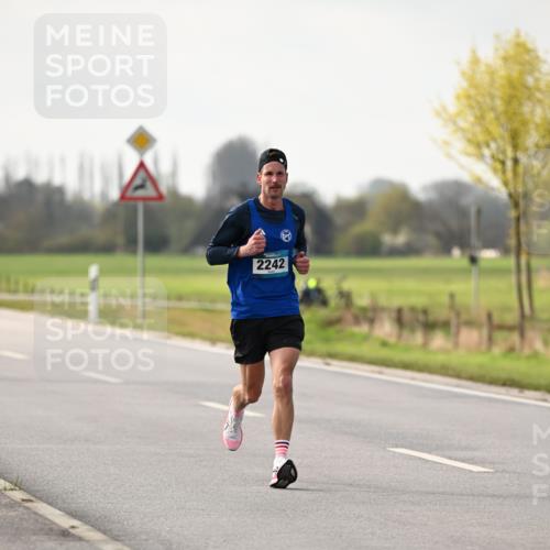 12.04.2026 - 45. Internationalen Wilhelmsburger Insellauf Dr. Thomas Lammeyer http://msf.ph/oto/9438326 12.04.2026 09:50:09 Laufen 2242 meine-sportfotos.de