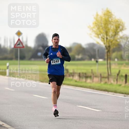 12.04.2026 - 45. Internationalen Wilhelmsburger Insellauf Dr. Thomas Lammeyer http://msf.ph/oto/9438328 12.04.2026 09:50:10 Laufen 2242 meine-sportfotos.de