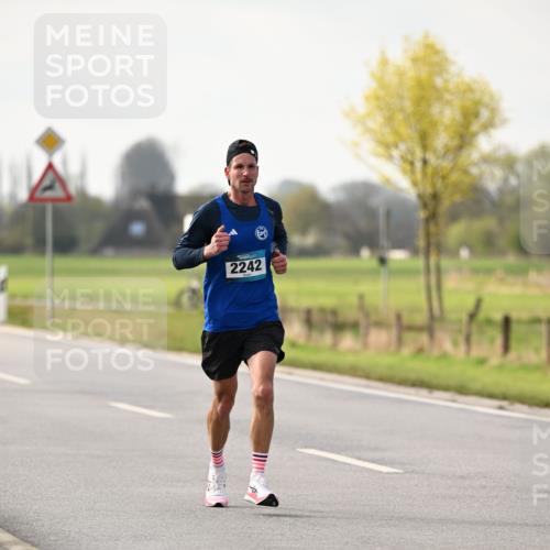12.04.2026 - 45. Internationalen Wilhelmsburger Insellauf Dr. Thomas Lammeyer http://msf.ph/oto/9438330 12.04.2026 09:50:10 Laufen 2242 meine-sportfotos.de