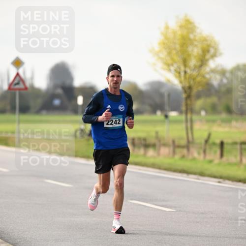 12.04.2026 - 45. Internationalen Wilhelmsburger Insellauf Dr. Thomas Lammeyer http://msf.ph/oto/9438331 12.04.2026 09:50:10 Laufen 2242 meine-sportfotos.de
