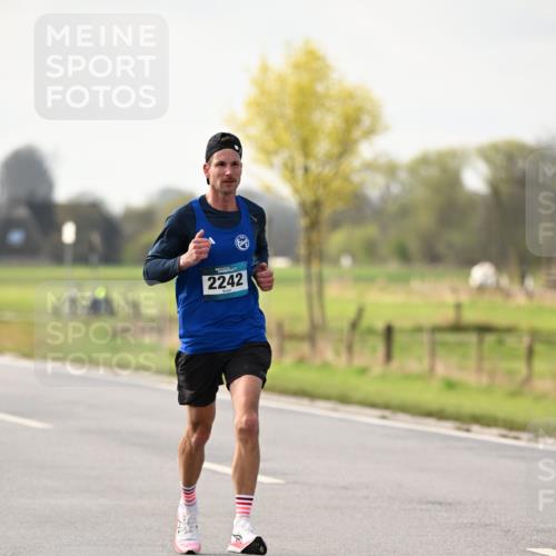 12.04.2026 - 45. Internationalen Wilhelmsburger Insellauf Dr. Thomas Lammeyer http://msf.ph/oto/9438335 12.04.2026 09:50:11 Laufen 2242 meine-sportfotos.de