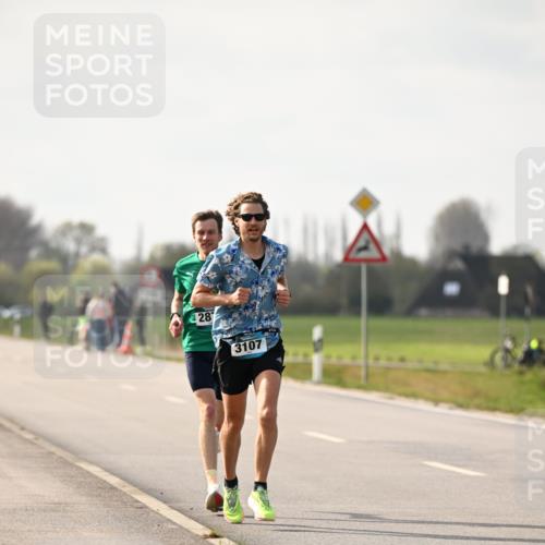 12.04.2026 - 45. Internationalen Wilhelmsburger Insellauf Dr. Thomas Lammeyer http://msf.ph/oto/9438395 12.04.2026 09:51:04 Laufen 28, 3107 meine-sportfotos.de
