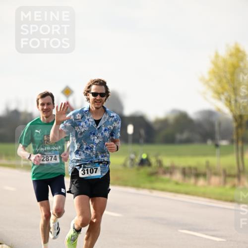 12.04.2026 - 45. Internationalen Wilhelmsburger Insellauf Dr. Thomas Lammeyer http://msf.ph/oto/9438407 12.04.2026 09:51:06 Laufen 2874, 3107 meine-sportfotos.de