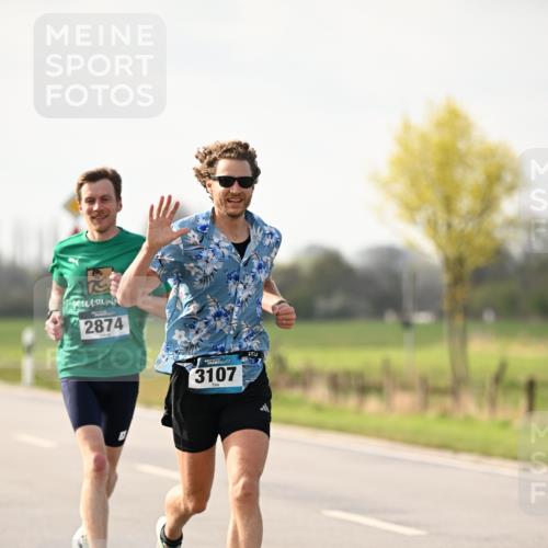12.04.2026 - 45. Internationalen Wilhelmsburger Insellauf Dr. Thomas Lammeyer http://msf.ph/oto/9438411 12.04.2026 09:51:06 Laufen 2874, 3107 meine-sportfotos.de