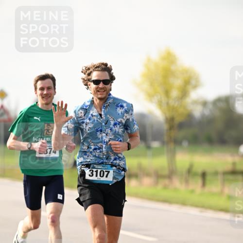 12.04.2026 - 45. Internationalen Wilhelmsburger Insellauf Dr. Thomas Lammeyer http://msf.ph/oto/9438414 12.04.2026 09:51:07 Laufen 374, 3107 meine-sportfotos.de
