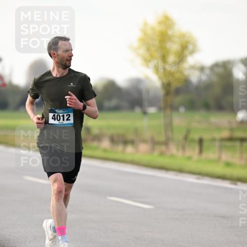 12.04.2026 - 45. Internationalen Wilhelmsburger Insellauf Dr. Thomas Lammeyer http://msf.ph/oto/9438469 12.04.2026 09:51:36 Laufen 4012 meine-sportfotos.de