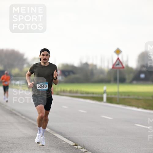 12.04.2026 - 45. Internationalen Wilhelmsburger Insellauf Dr. Thomas Lammeyer http://msf.ph/oto/9438528 12.04.2026 09:52:57 Laufen 5240 meine-sportfotos.de