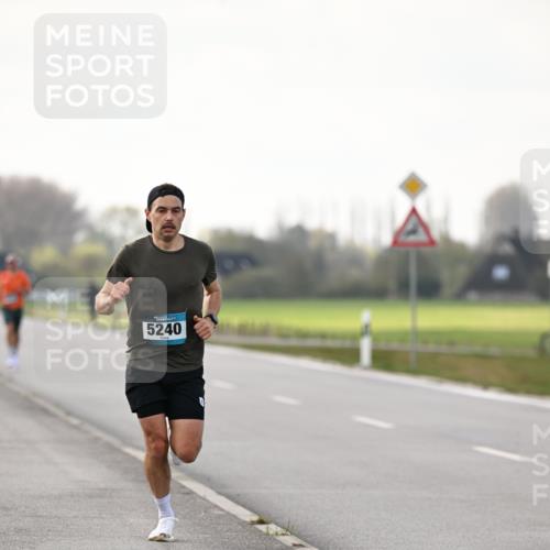 12.04.2026 - 45. Internationalen Wilhelmsburger Insellauf Dr. Thomas Lammeyer http://msf.ph/oto/9438530 12.04.2026 09:52:57 Laufen 5240 meine-sportfotos.de