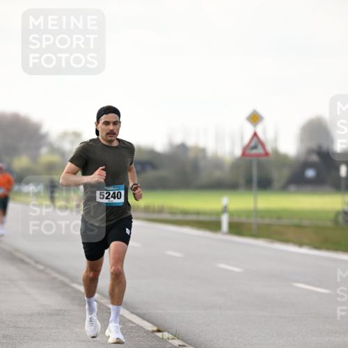 12.04.2026 - 45. Internationalen Wilhelmsburger Insellauf Dr. Thomas Lammeyer http://msf.ph/oto/9438531 12.04.2026 09:52:58 Laufen 5240 meine-sportfotos.de