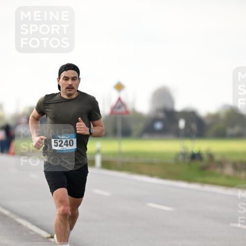 12.04.2026 - 45. Internationalen Wilhelmsburger Insellauf Dr. Thomas Lammeyer http://msf.ph/oto/9438539 12.04.2026 09:52:59 Laufen 5240 meine-sportfotos.de