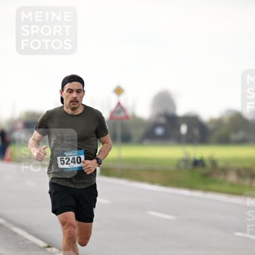 12.04.2026 - 45. Internationalen Wilhelmsburger Insellauf Dr. Thomas Lammeyer http://msf.ph/oto/9438540 12.04.2026 09:52:59 Laufen 5240 meine-sportfotos.de