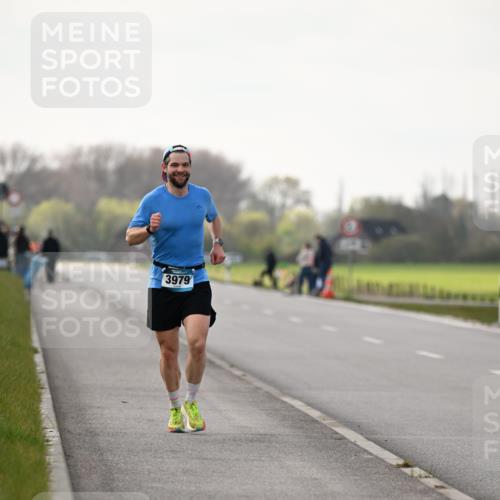 12.04.2026 - 45. Internationalen Wilhelmsburger Insellauf Dr. Thomas Lammeyer http://msf.ph/oto/9438584 12.04.2026 09:53:35 Laufen 3979 meine-sportfotos.de