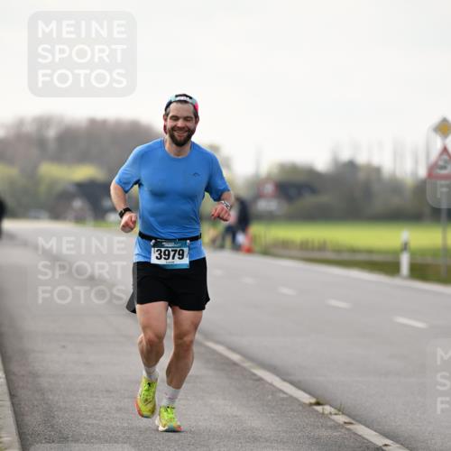 12.04.2026 - 45. Internationalen Wilhelmsburger Insellauf Dr. Thomas Lammeyer http://msf.ph/oto/9438597 12.04.2026 09:53:37 Laufen 3979 meine-sportfotos.de
