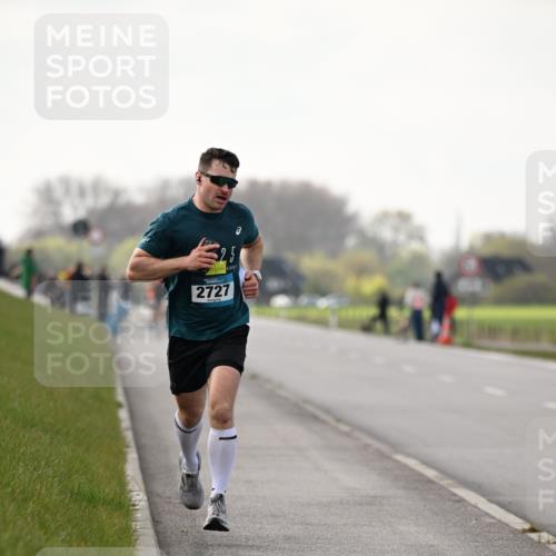 12.04.2026 - 45. Internationalen Wilhelmsburger Insellauf Dr. Thomas Lammeyer http://msf.ph/oto/9438615 12.04.2026 09:54:23 Laufen 2727 meine-sportfotos.de