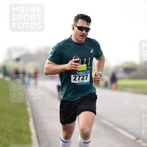 12.04.2026 - 45. Internationalen Wilhelmsburger Insellauf Dr. Thomas Lammeyer http://msf.ph/oto/9438631 12.04.2026 09:54:25 Laufen 4, 2727 meine-sportfotos.de