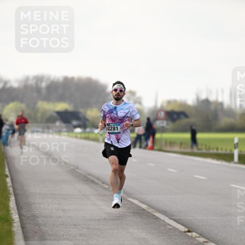 12.04.2026 - 45. Internationalen Wilhelmsburger Insellauf Dr. Thomas Lammeyer http://msf.ph/oto/9438636 12.04.2026 09:54:29 Laufen 2281, 3 meine-sportfotos.de