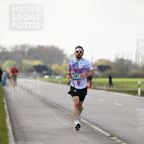 12.04.2026 - 45. Internationalen Wilhelmsburger Insellauf Dr. Thomas Lammeyer http://msf.ph/oto/9438641 12.04.2026 09:54:30 Laufen 2281 meine-sportfotos.de