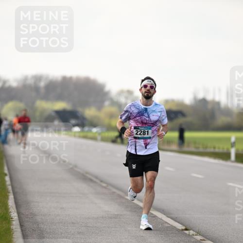 12.04.2026 - 45. Internationalen Wilhelmsburger Insellauf Dr. Thomas Lammeyer http://msf.ph/oto/9438644 12.04.2026 09:54:30 Laufen 2281 meine-sportfotos.de
