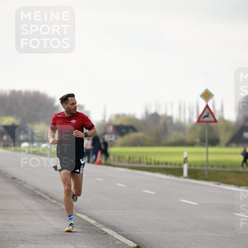 12.04.2026 - 45. Internationalen Wilhelmsburger Insellauf Dr. Thomas Lammeyer http://msf.ph/oto/9438660 12.04.2026 09:54:44 Laufen  meine-sportfotos.de