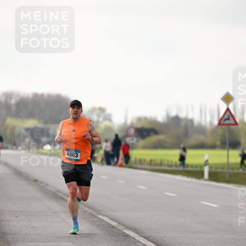 12.04.2026 - 45. Internationalen Wilhelmsburger Insellauf Dr. Thomas Lammeyer http://msf.ph/oto/9438689 12.04.2026 09:54:51 Laufen 4863 meine-sportfotos.de
