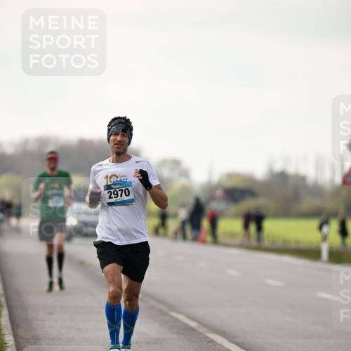 12.04.2026 - 45. Internationalen Wilhelmsburger Insellauf Dr. Thomas Lammeyer http://msf.ph/oto/9438730 12.04.2026 09:55:10 Laufen 10, 2970 meine-sportfotos.de