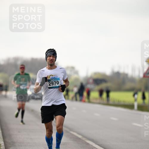 12.04.2026 - 45. Internationalen Wilhelmsburger Insellauf Dr. Thomas Lammeyer http://msf.ph/oto/9438732 12.04.2026 09:55:10 Laufen 2970 meine-sportfotos.de