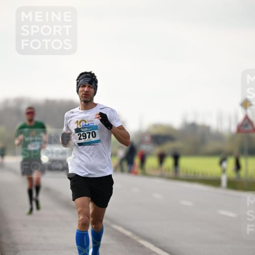 12.04.2026 - 45. Internationalen Wilhelmsburger Insellauf Dr. Thomas Lammeyer http://msf.ph/oto/9438735 12.04.2026 09:55:11 Laufen 10, 2970 meine-sportfotos.de