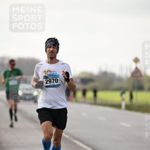 12.04.2026 - 45. Internationalen Wilhelmsburger Insellauf Dr. Thomas Lammeyer http://msf.ph/oto/9438739 12.04.2026 09:55:11 Laufen 10, 2970 meine-sportfotos.de