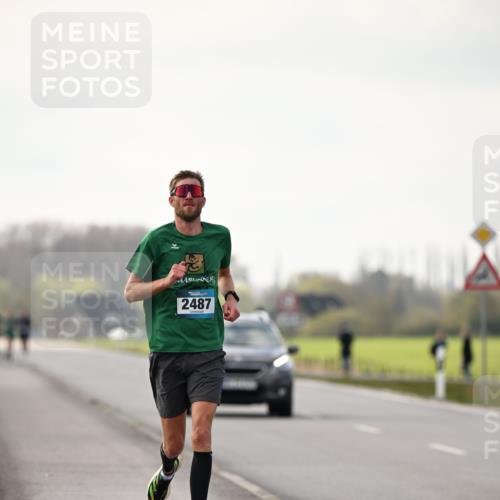 12.04.2026 - 45. Internationalen Wilhelmsburger Insellauf Dr. Thomas Lammeyer http://msf.ph/oto/9438748 12.04.2026 09:55:15 Laufen 2487 meine-sportfotos.de