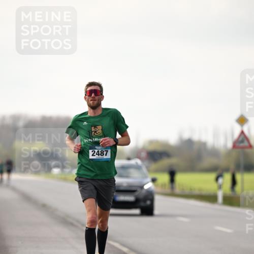 12.04.2026 - 45. Internationalen Wilhelmsburger Insellauf Dr. Thomas Lammeyer http://msf.ph/oto/9438750 12.04.2026 09:55:15 Laufen 2487 meine-sportfotos.de