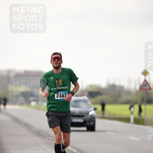 12.04.2026 - 45. Internationalen Wilhelmsburger Insellauf Dr. Thomas Lammeyer http://msf.ph/oto/9438751 12.04.2026 09:55:16 Laufen 2487 meine-sportfotos.de