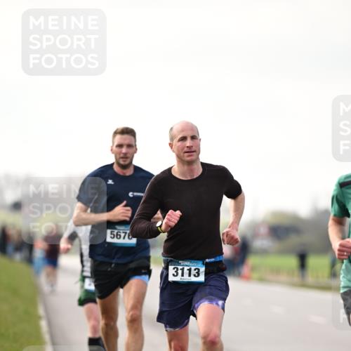 12.04.2026 - 45. Internationalen Wilhelmsburger Insellauf Dr. Thomas Lammeyer http://msf.ph/oto/9438789 12.04.2026 09:55:50 Laufen 5676, 3113 meine-sportfotos.de