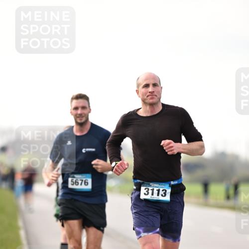 12.04.2026 - 45. Internationalen Wilhelmsburger Insellauf Dr. Thomas Lammeyer http://msf.ph/oto/9438793 12.04.2026 09:55:51 Laufen 5676, 3113 meine-sportfotos.de
