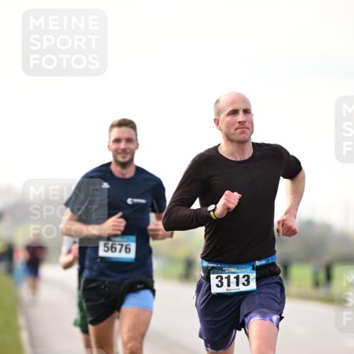 12.04.2026 - 45. Internationalen Wilhelmsburger Insellauf Dr. Thomas Lammeyer http://msf.ph/oto/9438795 12.04.2026 09:55:51 Laufen 5676, 3113 meine-sportfotos.de